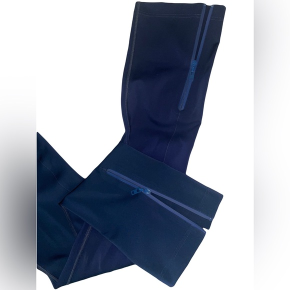 LOUIS VUITTON FLIGHT MODE LEGGINGS 1A9L1H NAVY BLUE SIZE 40 (M-L) PRELOVED - Picture 9 of 9